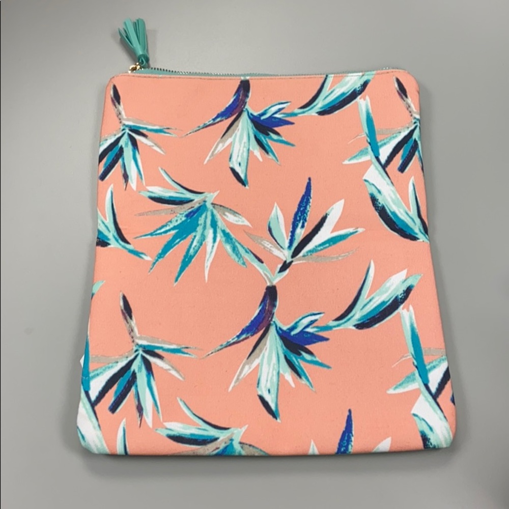 **SOLD** RACHEL PALLY Clutch - Picture 1 of 7
